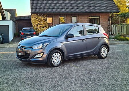 Hyundai i20 1.2 *2.Hand*wenig km*Klimaanlage*