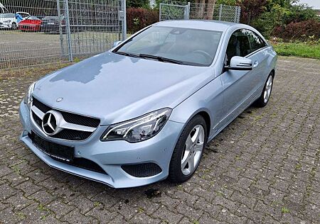 Mercedes-Benz E 200 Coupe Sport 7G-Tronic LED Navi *Garantie*