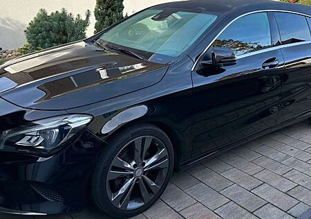 Mercedes-Benz CLA 200 Shooting Brake d Urban