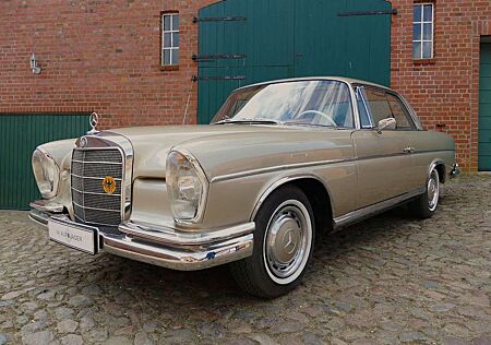Mercedes-Benz 300 SE Coupe W112, Schiebedach, Leder pergament
