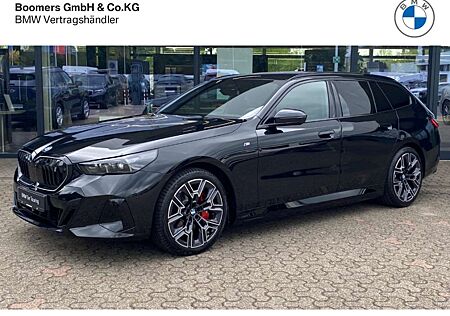 BMW i5 xDrive40 Touring M Sport Pro HUD AHK Bowers + Wilk