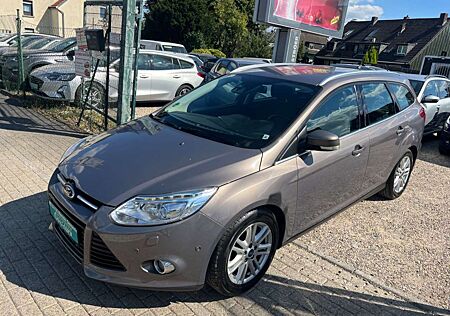 Ford Focus Turnier Titanium*TÜV NEU*STEUERKETTE NEU*