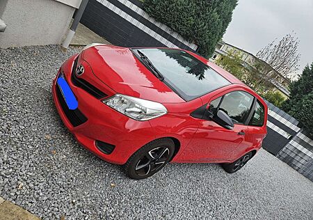 Toyota Yaris 1.0 VVT-i