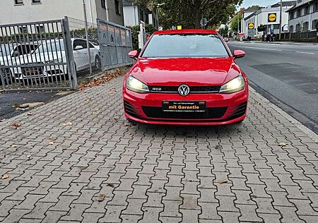 VW Golf Volkswagen VII Lim. GTD BMT Klimaauto,PDC,XENON,1.Hand