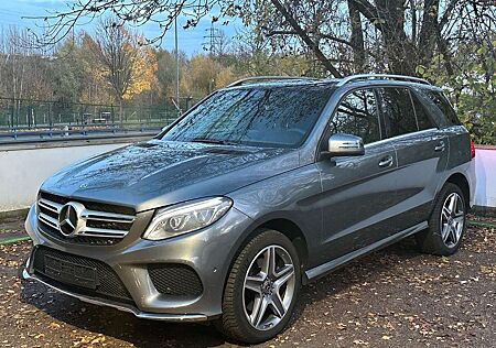 Mercedes-Benz GLE 350 d 4M *AMG-Line / Int+Ext* *Panorama*AHK*