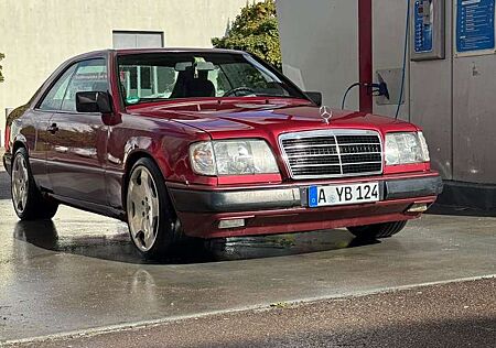 Mercedes-Benz 230 Bei interrese melden top gepflegt