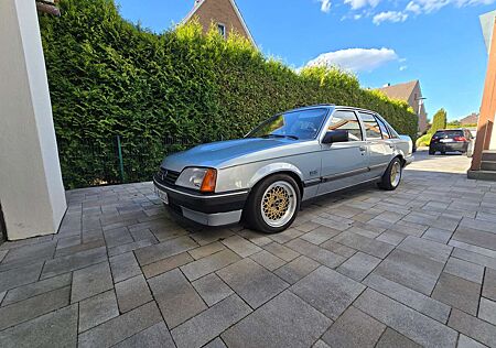 Opel Rekord e Exklusiv