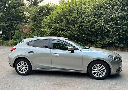 Mazda 3 SKYACTIV-G 120 Center-Line