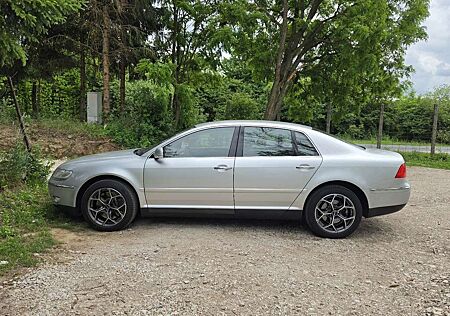 Volkswagen Phaeton 3.2 VR6 4MOTION Benziner Automatik (4 Sitzer)