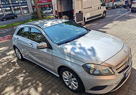 Mercedes-Benz A 180 BlueEfficiency (176.042)