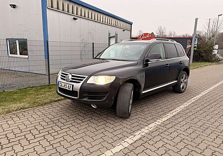 VW Touareg Volkswagen 3.0 V6 TDI DPF Automatik Exclusive Edition