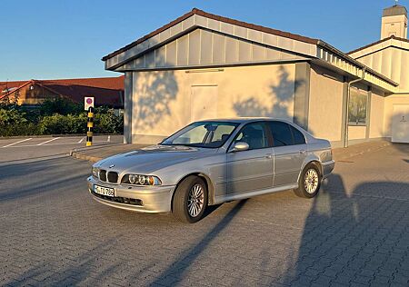 BMW 525i 525