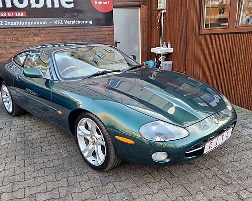 Jaguar XK8 Coupe V8 Automatik, Volleder, PDC, Xenon