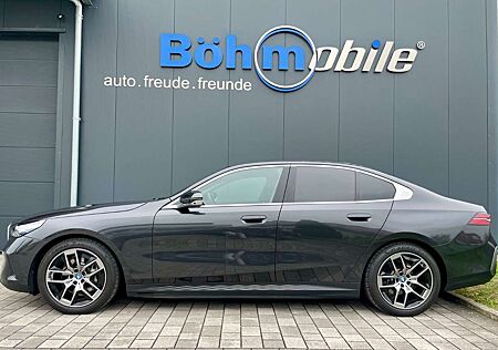 BMW i5 eDrive40/AC Professional/HUD/Travel/IonicGlow