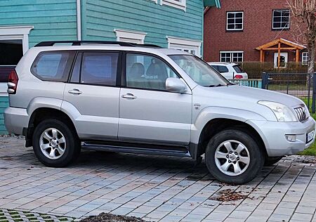 Toyota Land Cruiser Colorado