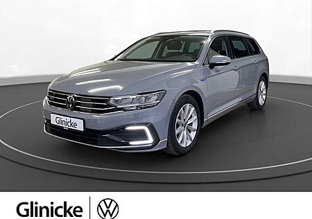 VW Passat Variant Volkswagen GTE AHK Pano LED Navi PDC+RFK ACC