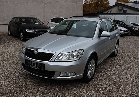 Skoda Octavia Combi Elegance*Leder*Klima*AHK*Automatik