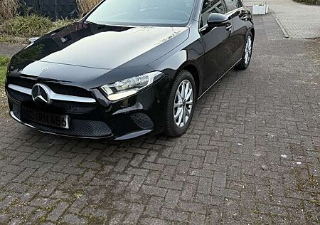 Mercedes-Benz A 200 d