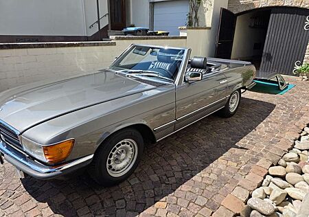 Mercedes-Benz SL 280 Typ 107