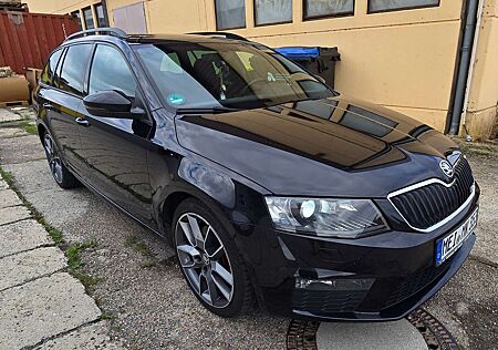 Skoda Octavia Combi 2.0 TDI (Green tec) DSG RS