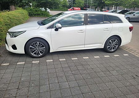 Toyota Avensis Touring Sports 2.0 D-4D Edition-S