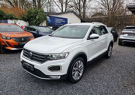 VW T-Roc Volkswagen 1.5 TSI ACTIVE DSG/ VIRTUAL / LED/ NAVI