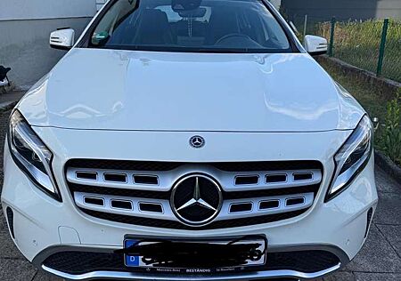 Mercedes-Benz GLA 200 Urban