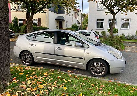 Toyota Prius Executive Scheckheft TÜV NEU