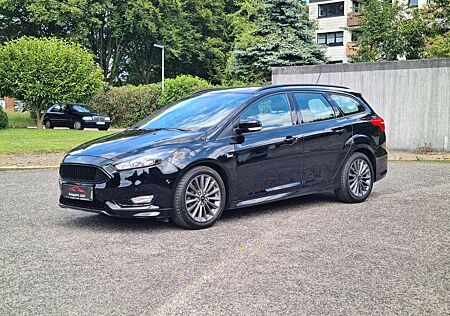 Ford Focus Turnier ST-Line 1.0 *wenig km*Tüv Neu*