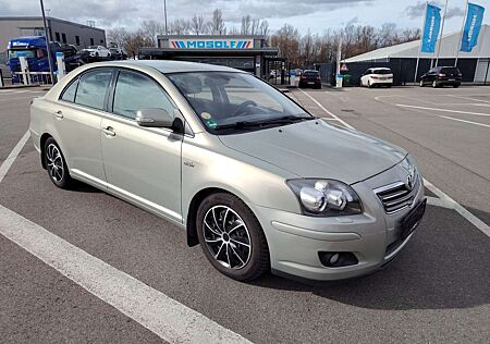 Toyota Avensis 2.2 D-CAT Sol