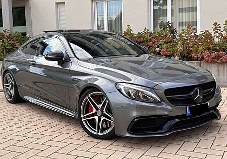 Mercedes-Benz C 63 AMG C63s Coupe