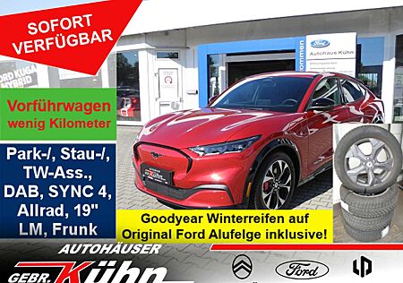 Ford Mustang Mach-E AWD - Matrix LED, Navi, iACC, RFK, Park-/Stau-Ass.