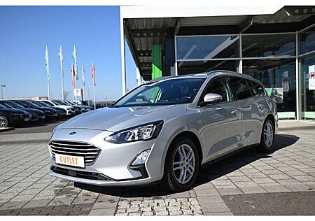 Ford Focus Turnier Navi LED Apple CP DAB SHZ LenkrHZG Parklen