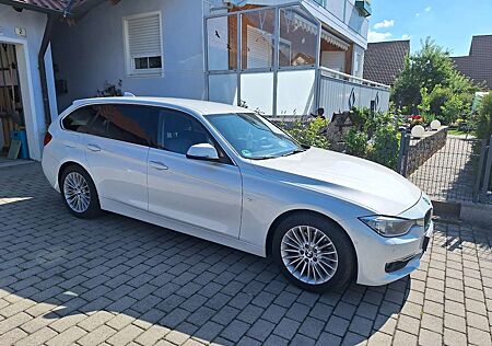 BMW 320d 320 Touring Sport-Aut. Luxury Line