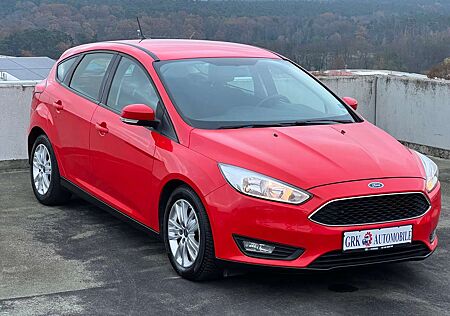 Ford Focus Lim. 1.5TDCI 120PS Automatik Navi 99Gr Co2