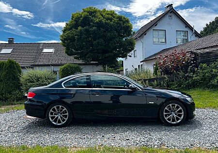BMW 325 i Coupé | N52 | TÜV neu | 8fach Bereift.