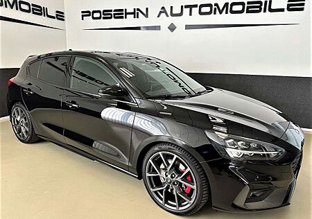 Ford Focus 2.3 ST Performance-Paket Recaro LED Leder Navi