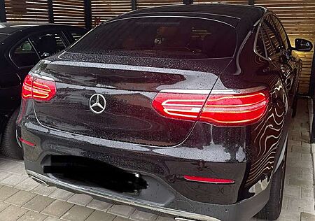 Mercedes-Benz GLC 250 4Matic 9G-TRONIC AMG Line