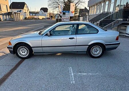 BMW 320 i ORIGINAL ZUSTAND Km 83500