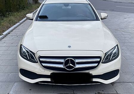 Mercedes-Benz E 220 d T 9G-TRONIC Avantgarde
