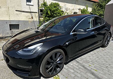 Tesla Model 3 Langstreckenbatt. Allradantrieb Dual Motor