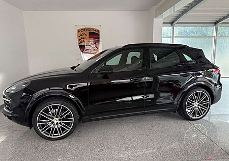 Porsche Cayenne - 1Hand - Panorama-21Zoll
