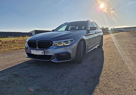 BMW 540d 540 xDrive Touring Aut. Mpaket, Standheizung