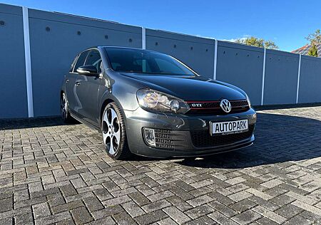 VW Golf GTI Volkswagen 2.0 TSI DSG GTI/2.HND/SHZ/TEMP/12M GARANTIE