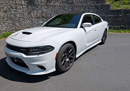 Dodge Charger 5.7 V8 Automatik R/T Daytona ACC LPG !!EZ in DE!!