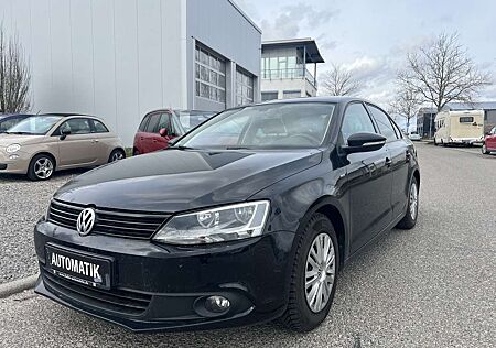 VW Jetta Volkswagen *1,6TDi*Automatik*Navi*Leder*ALU*TÜV*AHK*