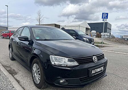 Volkswagen Jetta *1,6TDi*Automatik*Navi*Leder*ALU*TÜV*AHK*