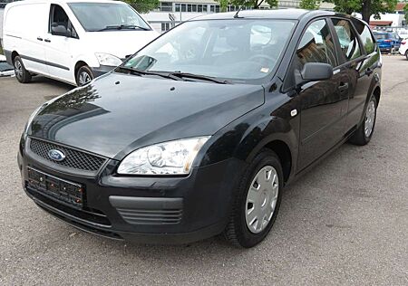 Ford Focus Turnier 1,8 Fun *TÜV neu, KD neu, SHZ*
