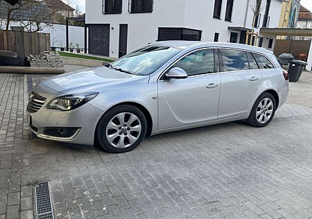 Opel Insignia Innovation BI-XENON SHZG TEMPOMAT PDC NAVI ALU