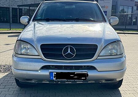 Mercedes-Benz ML 430